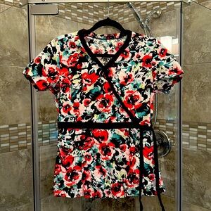 Health Pro nursing scrub top -size small